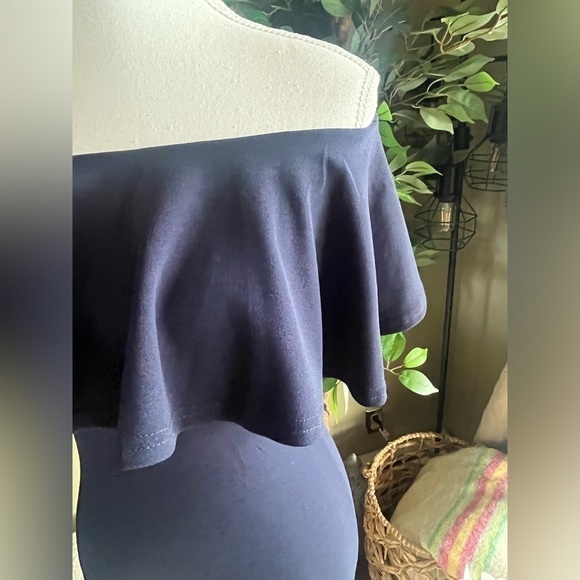 Another Story Off the Shoulder Dress - Picture 3 of 7